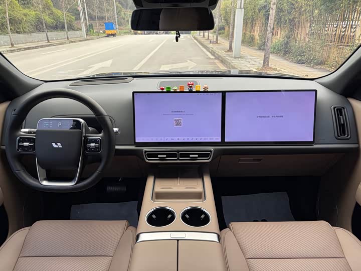 Фото 9 - LiXiang L8