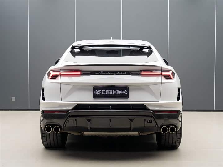 Фото 7 - Lamborghini Urus
