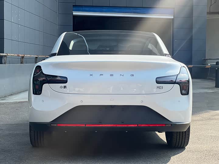 Фото 5 - XPeng Mona M03