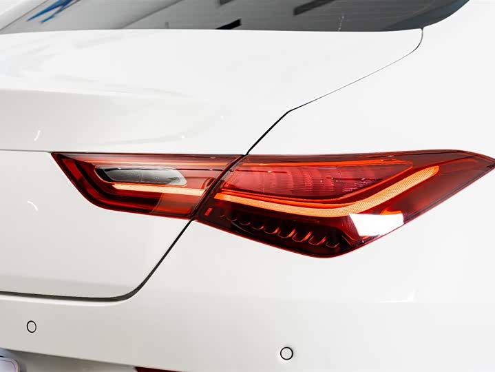 Фото 9 - Mercedes-Benz CLA-Class