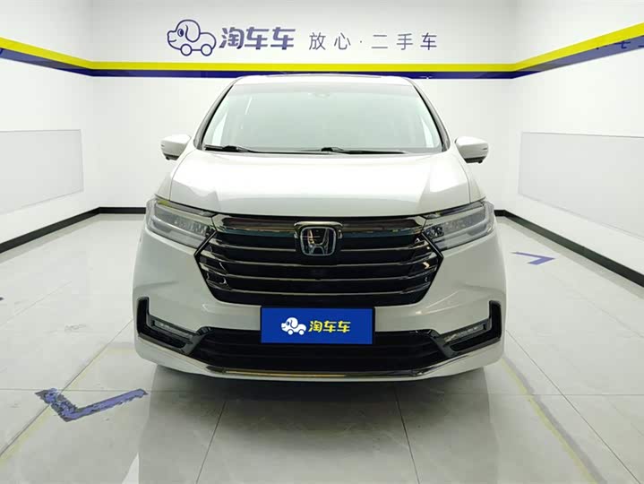 Фото 2 - Honda Odyssey