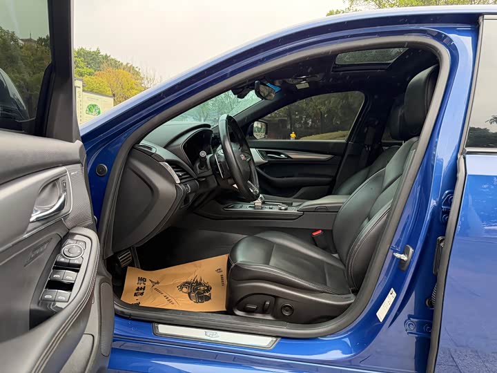 Фото 4 - Cadillac CT5