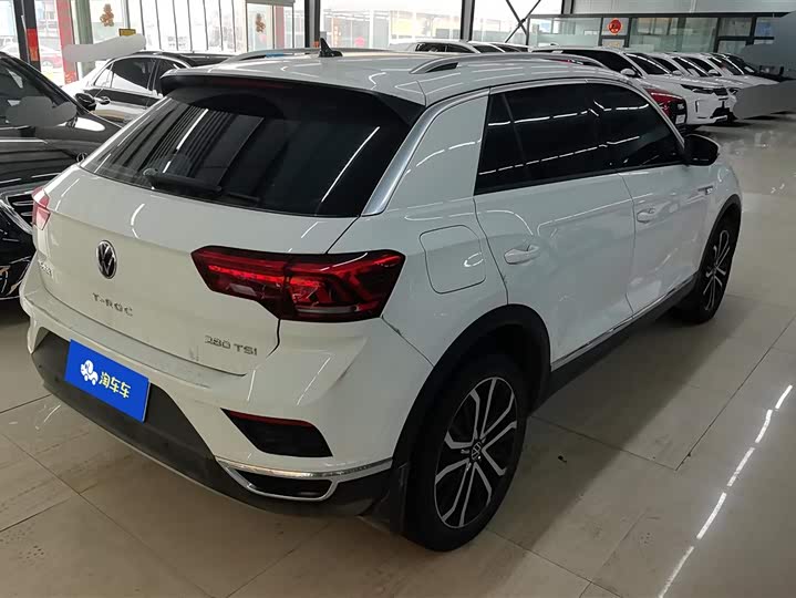 Фото 3 - Volkswagen T-Roc