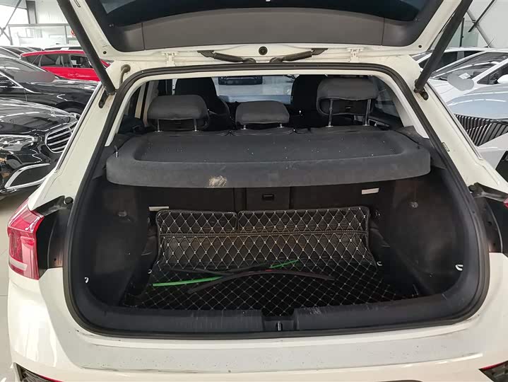 Фото 4 - Volkswagen T-Roc