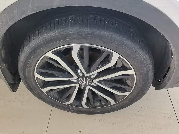 Фото 6 - Volkswagen T-Roc