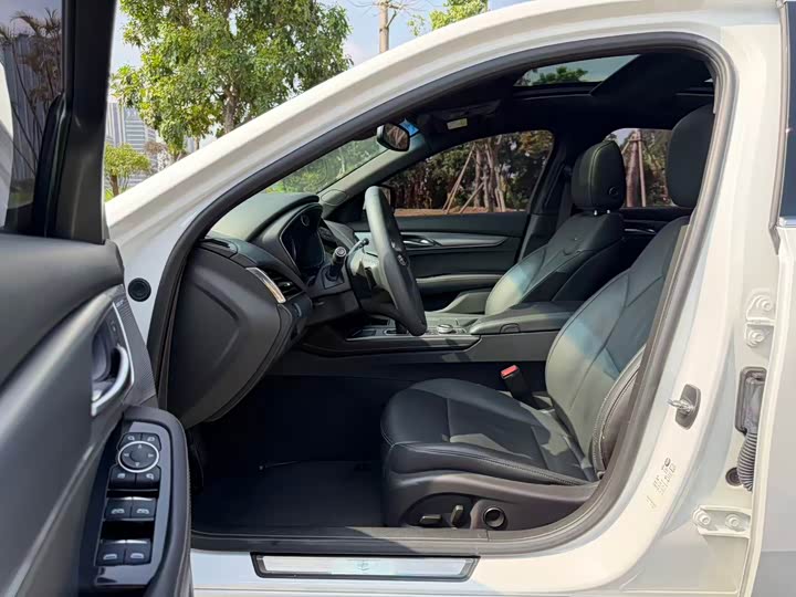 Photo 8 - Cadillac CT5