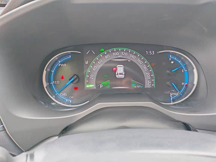 Фото 7 - Toyota RAV4