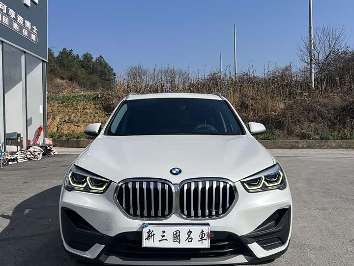 Фото 3 - BMW X1