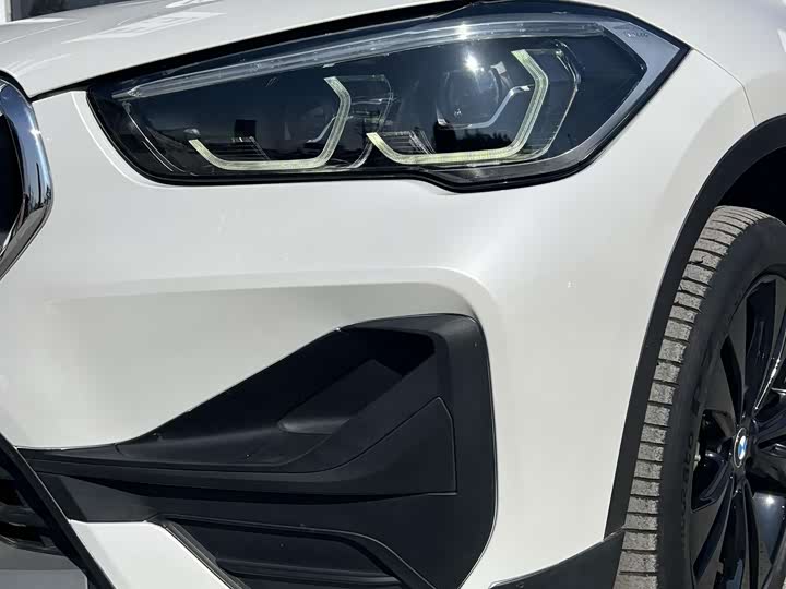 Фото 6 - BMW X1