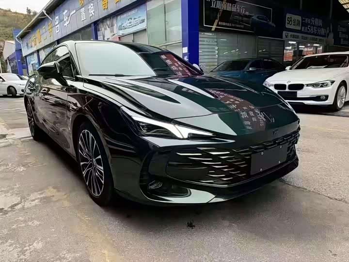 Фото 3 - MG Motor 7