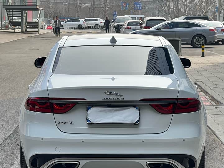 Фото 5 - Jaguar XF L