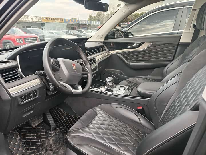 Photo 8 - Hongqi HS5