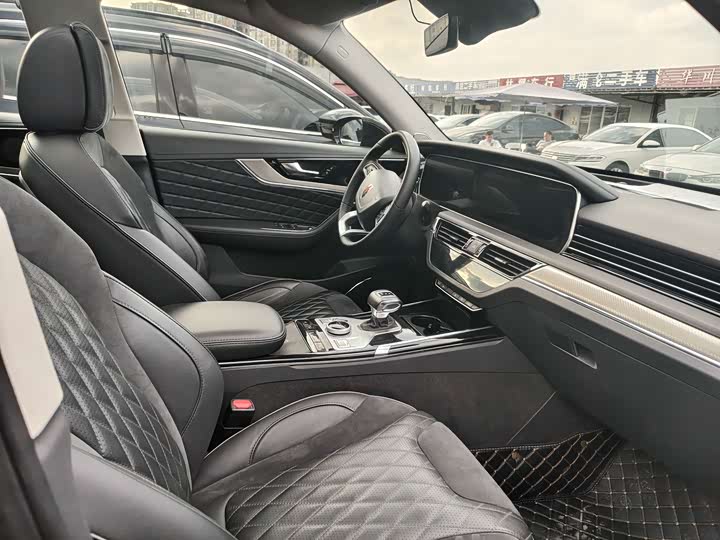 Photo 9 - Hongqi HS5