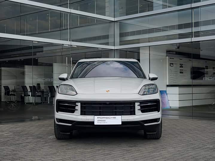 2025 Porsche Cayenne