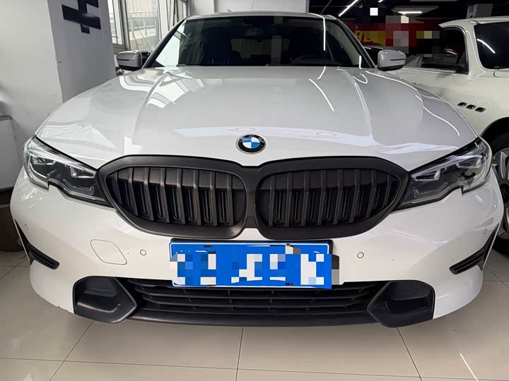 Фото 2 - BMW 3 Series