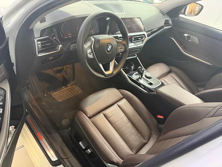 Фото 4 - BMW 3 Series