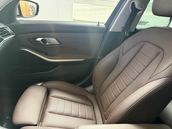 Фото 6 - BMW 3 Series