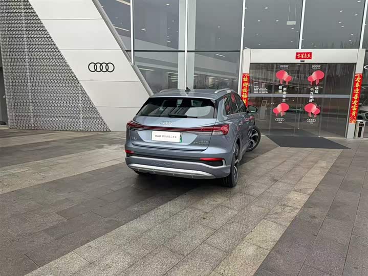 Фото 5 - Audi Q4 e-tron
