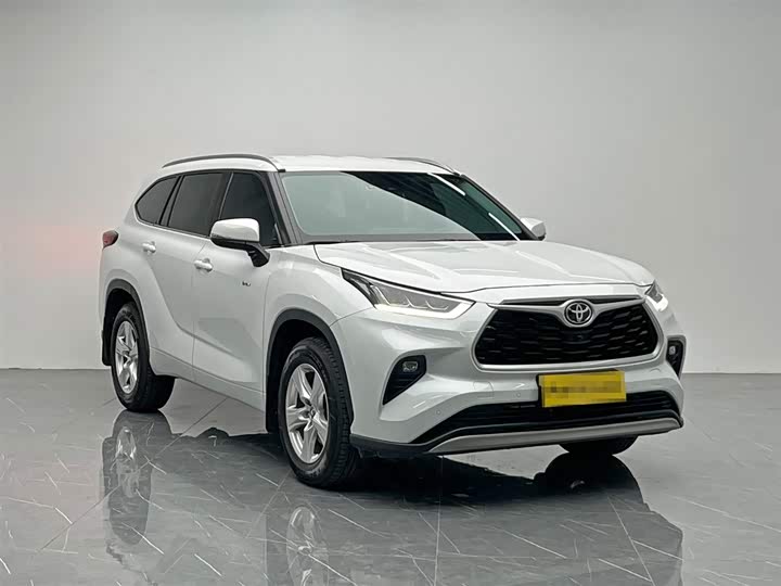 Фото 8 - Toyota Highlander