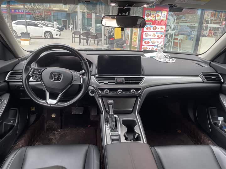 Фото 5 - Honda Accord