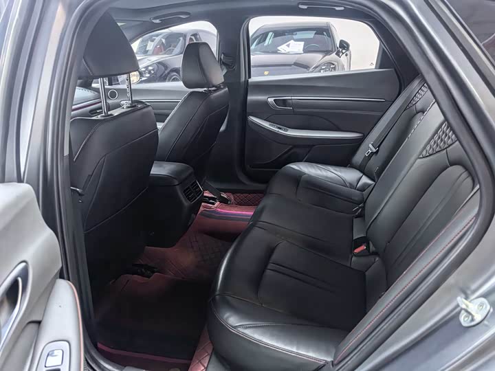 Фото 9 - Hyundai Sonata N Line