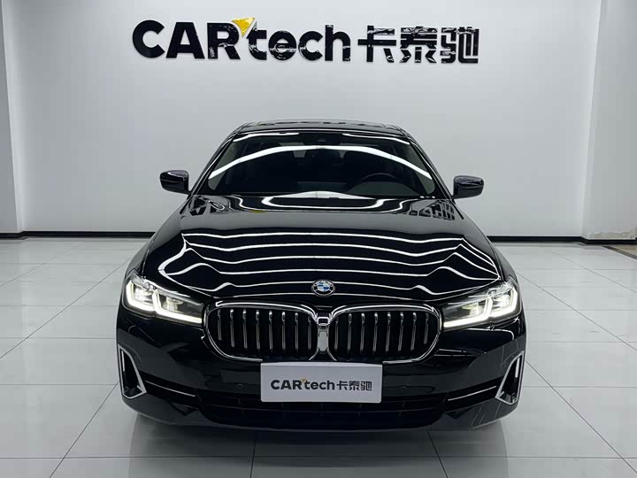 Фото 2 - BMW 5 Series