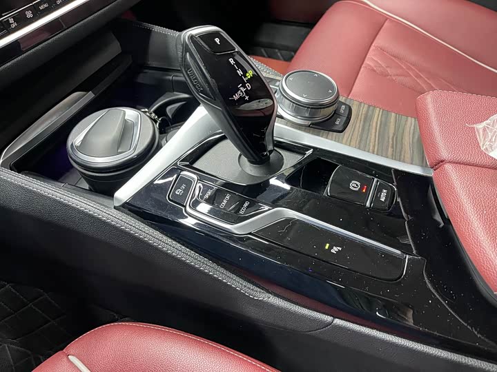 Фото 8 - BMW 5 Series