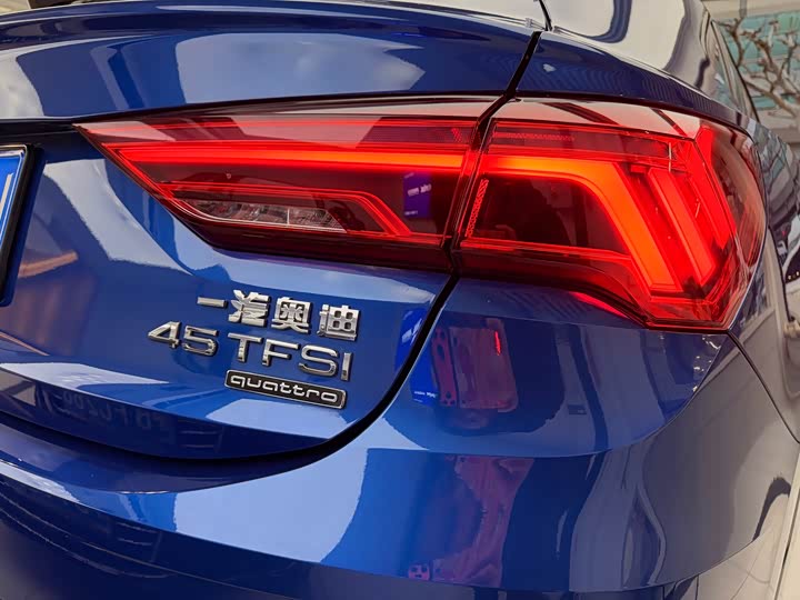 Фото 7 - Audi Q3 Sportback