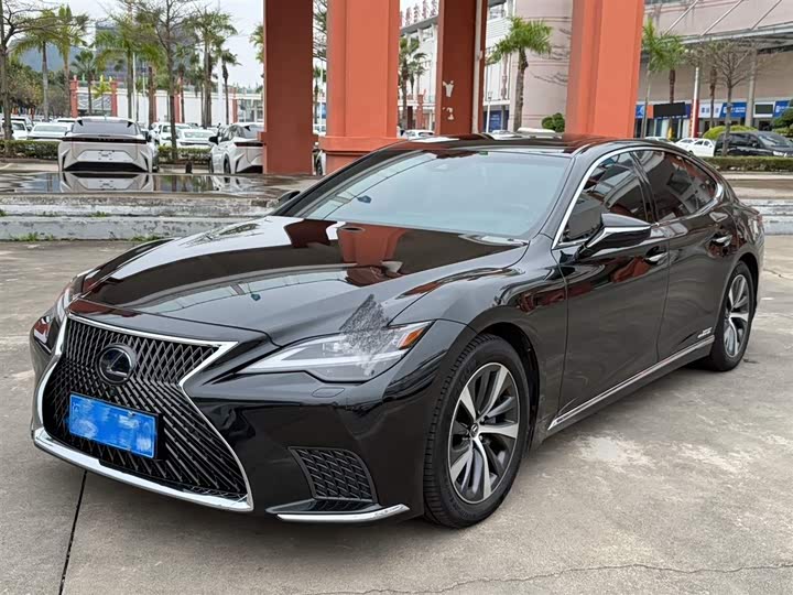 Фото 5 - Lexus LS