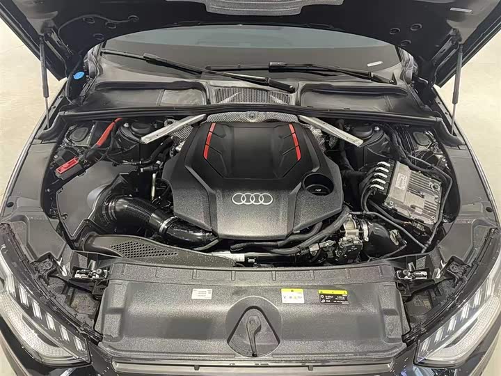 Фото 9 - Audi S4
