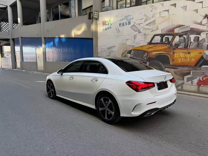 Фото 4 - Mercedes-Benz A-Class