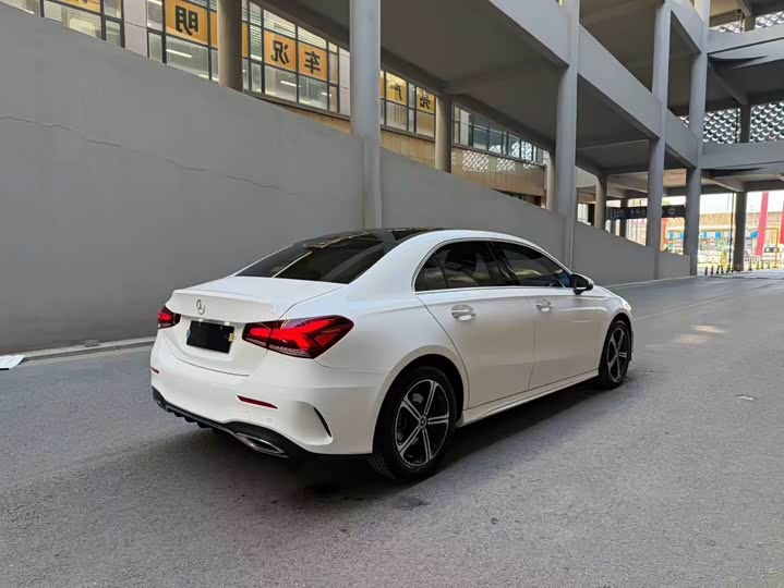 Фото 6 - Mercedes-Benz A-Class