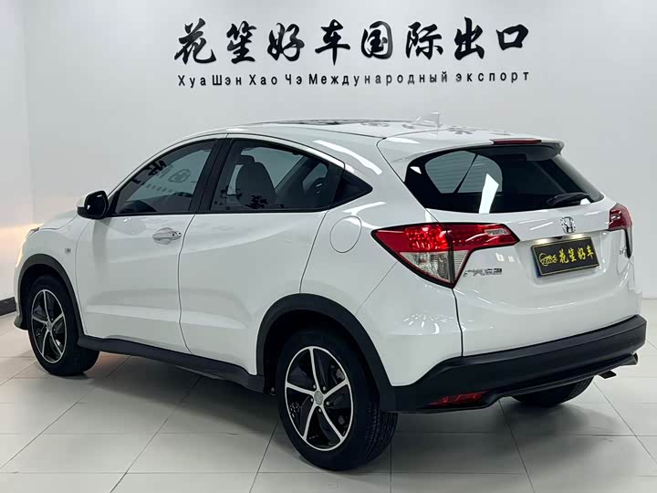 Фото 3 - Honda Vezel