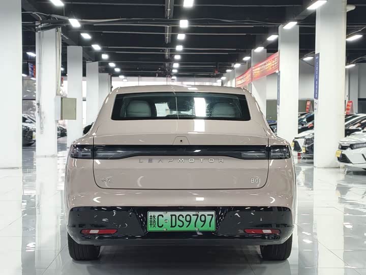 Фото 3 - Leapmotor B01