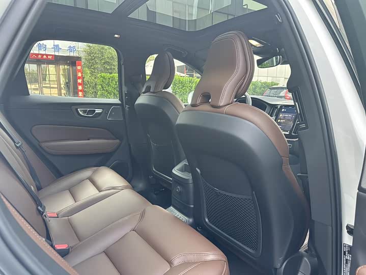 Фото 5 - Volvo XC60 Hybrid