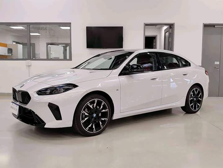 Фото 1 - BMW 2 Series