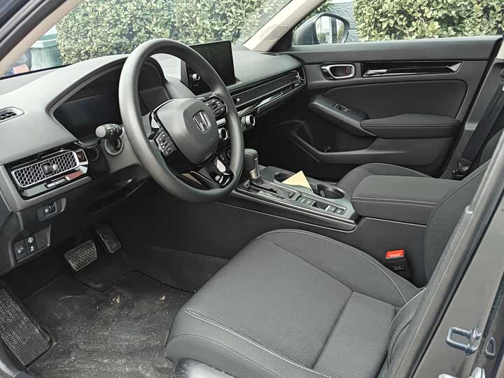 Фото 3 - Honda Civic