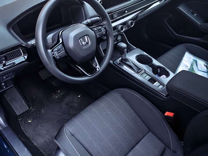 Фото 4 - Honda Civic