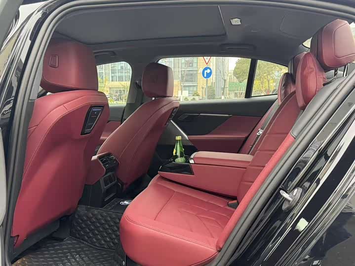 Фото 7 - BMW 5 Series