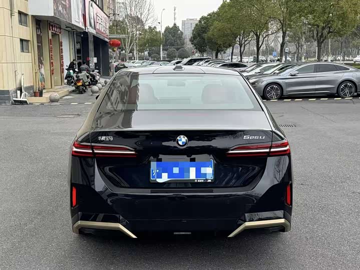 Фото 9 - BMW 5 Series