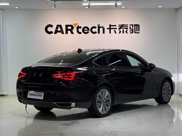 Фото 7 - Hongqi H5