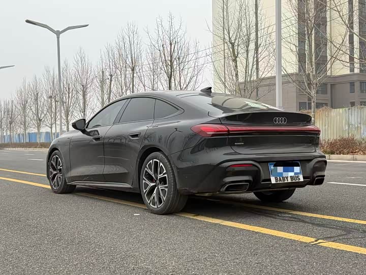 Фото 7 - Audi A5L Sportback