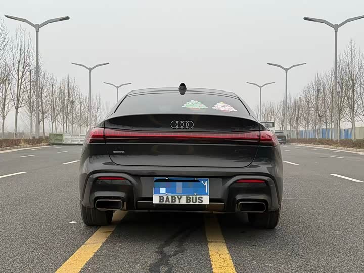 Фото 8 - Audi A5L Sportback