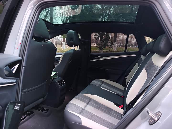 Фото 5 - Volkswagen ID.4 Crozz