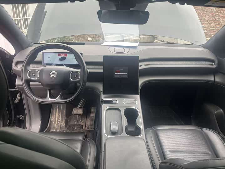 Фото 3 - Nio ES6