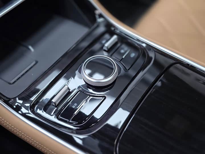 Фото 9 - Geely Galaxy A7