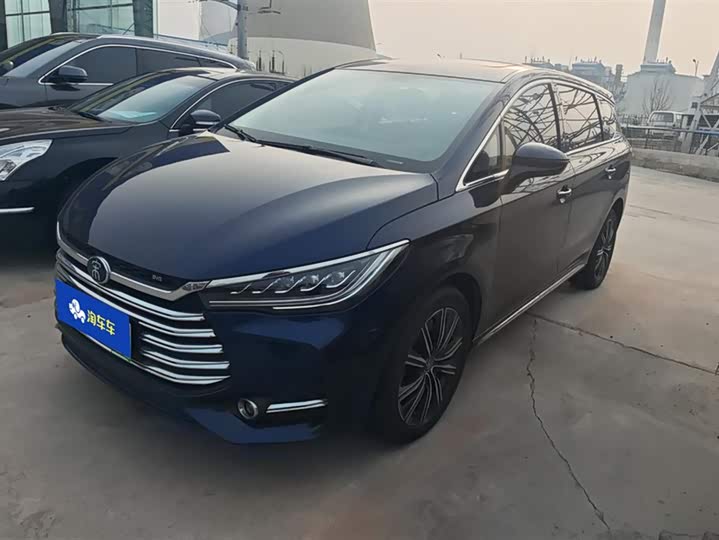 Фото 1 - BYD Song Max Hybrid