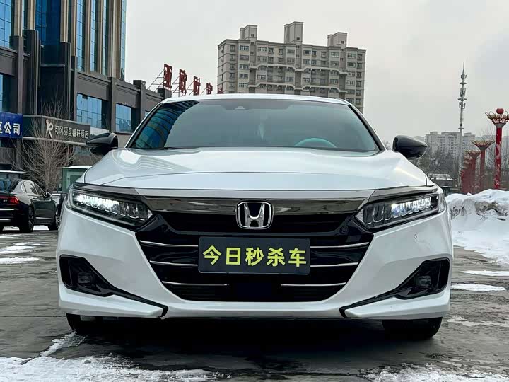 Фото 2 - Honda Accord
