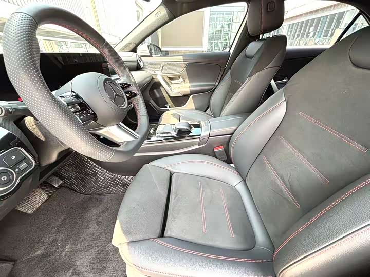 Фото 4 - Mercedes-Benz A-Class