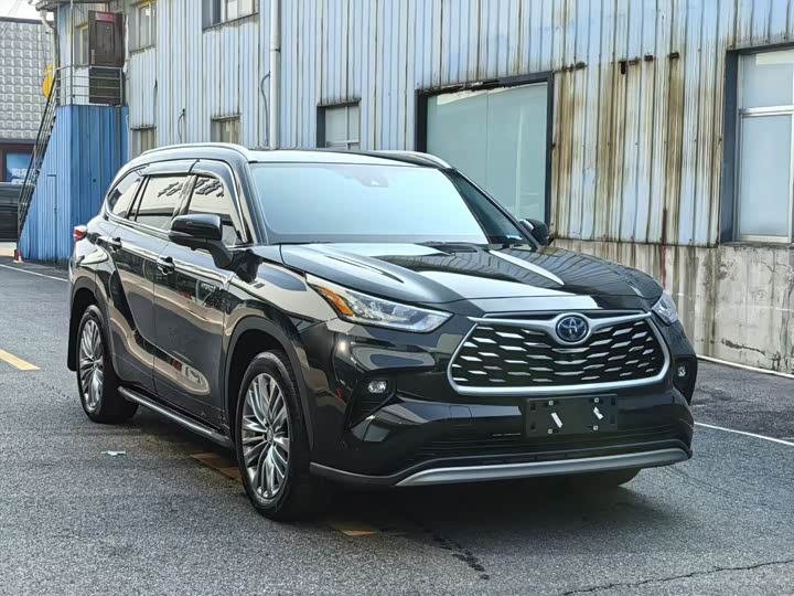 Фото 3 - Toyota Highlander